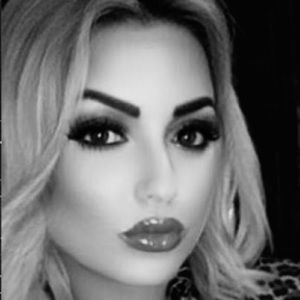 Meet your Posher, Yuliya